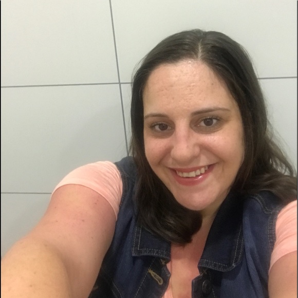 Meet your Posher, Danielle - Picture 12 of 16